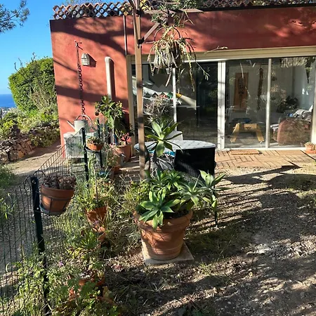 Maison Independante Vue Au Coeur De La Nature Holiday home Toulon
