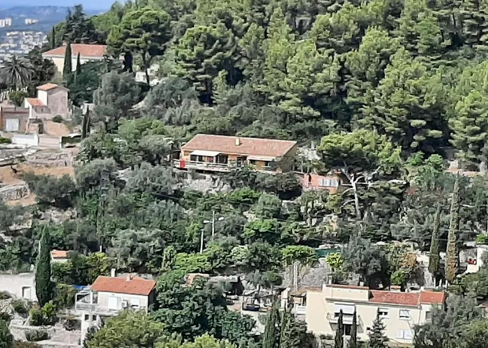 Maison Independante Vue Au Coeur De La Nature Toulon
