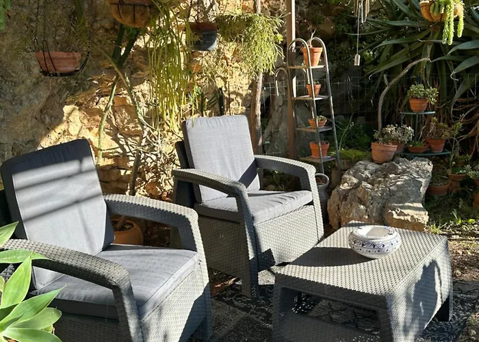 Ferienhaus Maison Independante Vue Au Coeur De La Nature Toulon