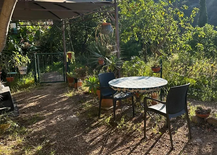 Ferienhaus Maison Independante Vue Au Coeur De La Nature Toulon